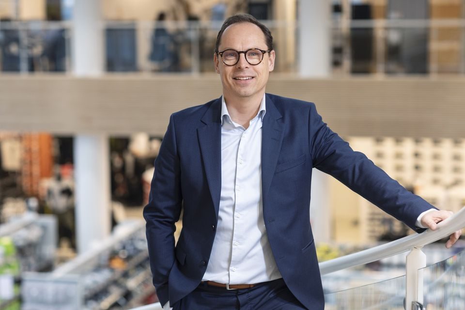 Stark vokser og investerer